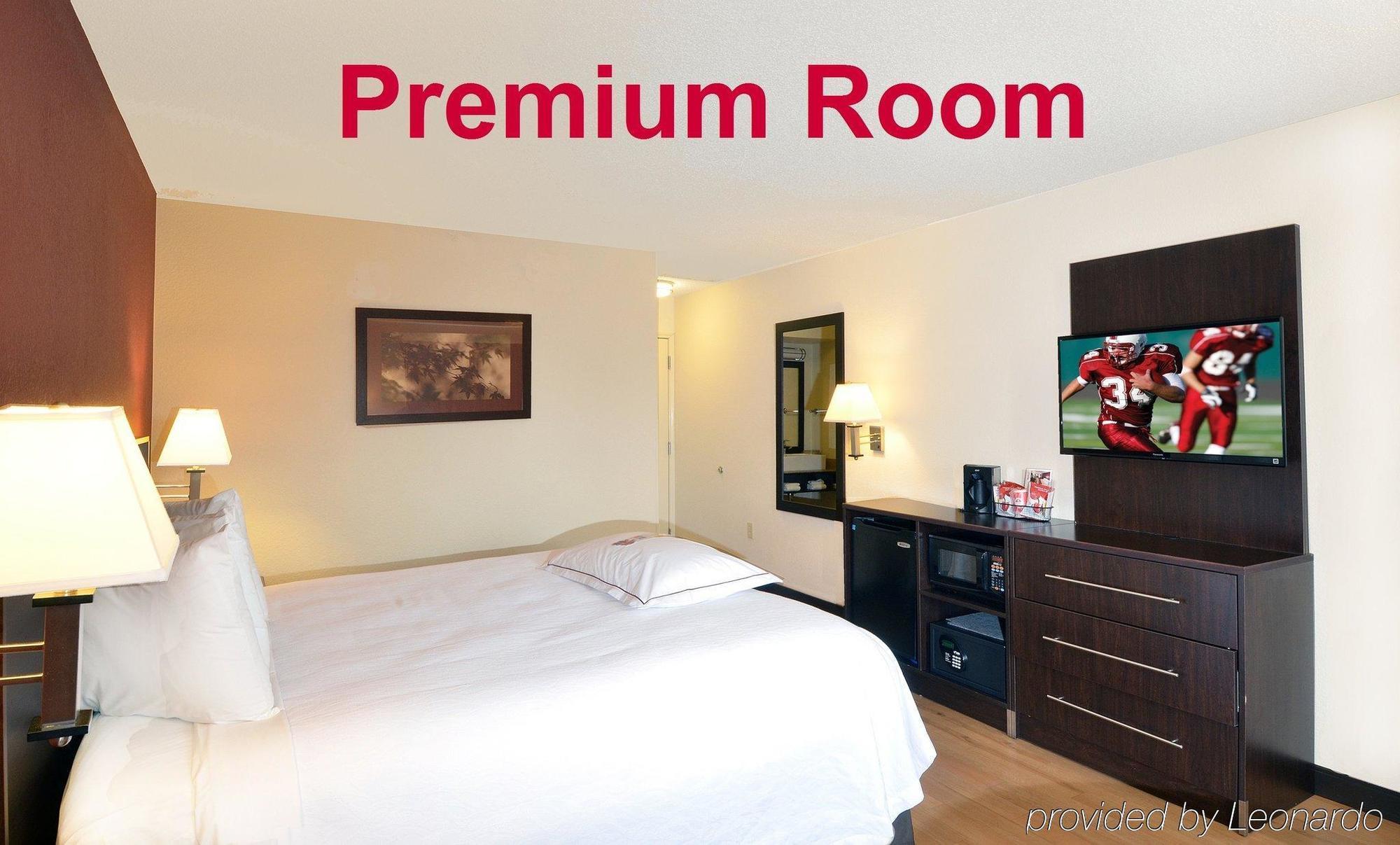 Red Roof Inn Plus + Phoenix West Buitenkant foto
